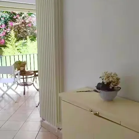 Mezzanino Con Patio E Archi A Vela
