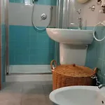 Mezzanino Con Patio E Archi A Vela * בארי
