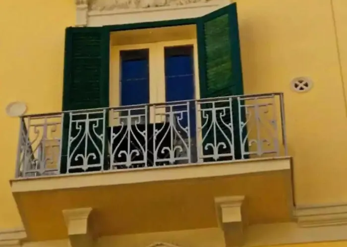 Mezzanino Con Patio E Archi A Vela Appartamento
